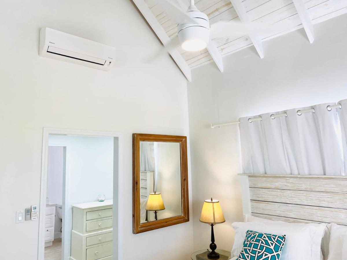 Modern Cottage With Chalk Sound Views Providenciales Esterno foto