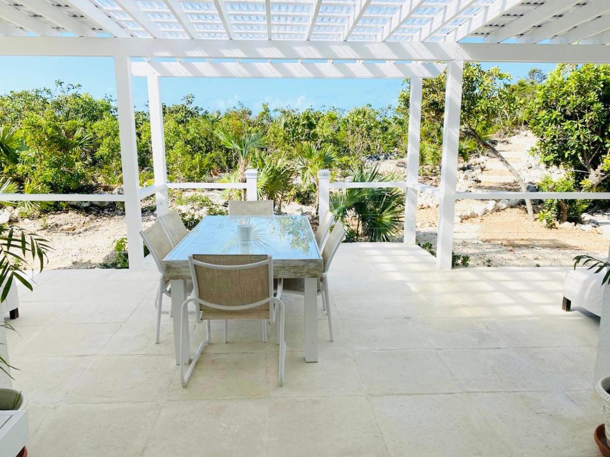 Modern Cottage With Chalk Sound Views Providenciales Esterno foto