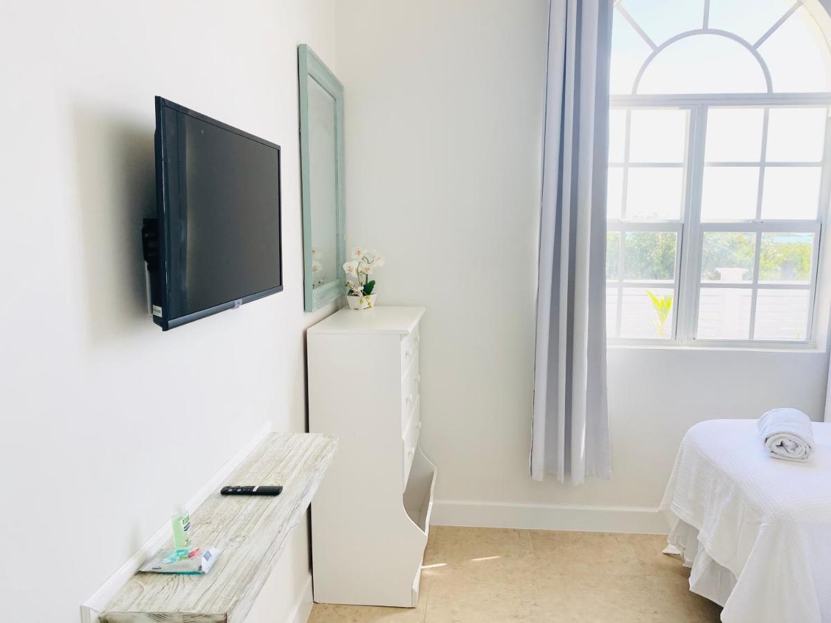 Modern Cottage With Chalk Sound Views Providenciales Esterno foto
