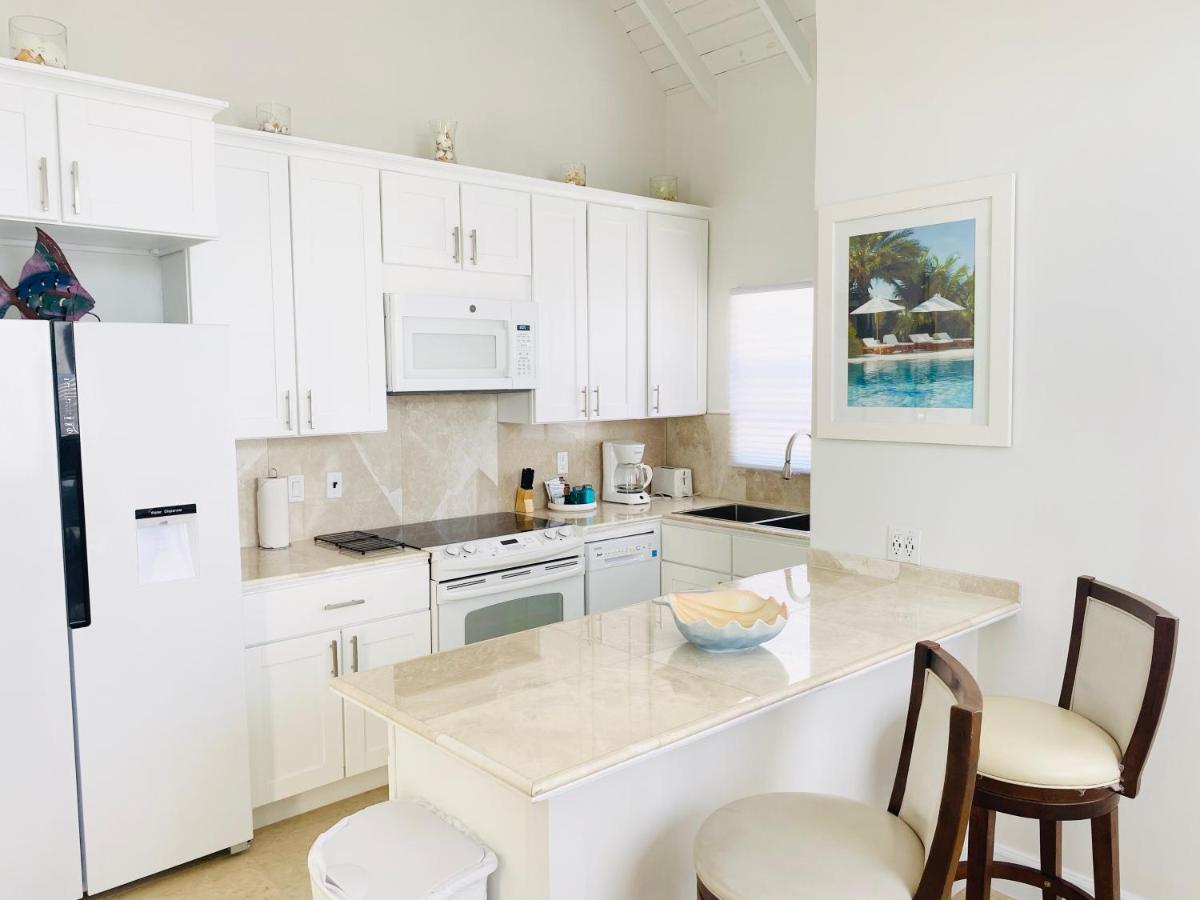 Modern Cottage With Chalk Sound Views Providenciales Esterno foto