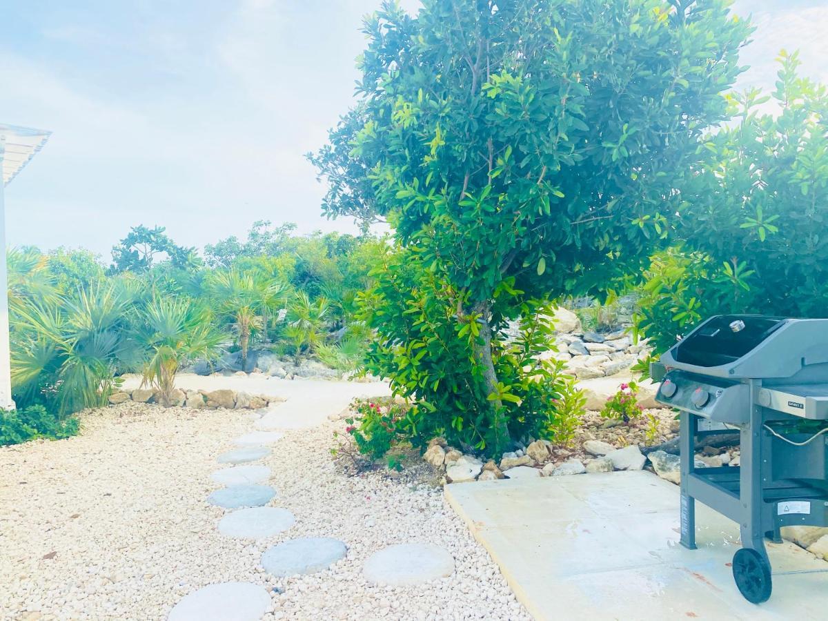 Modern Cottage With Chalk Sound Views Providenciales Esterno foto