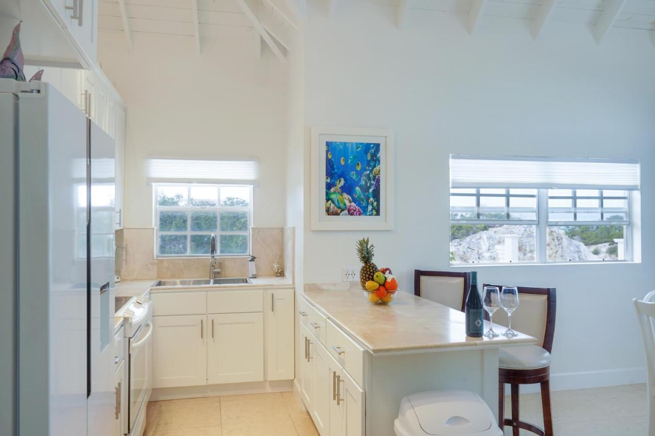 Modern Cottage With Chalk Sound Views Providenciales Esterno foto