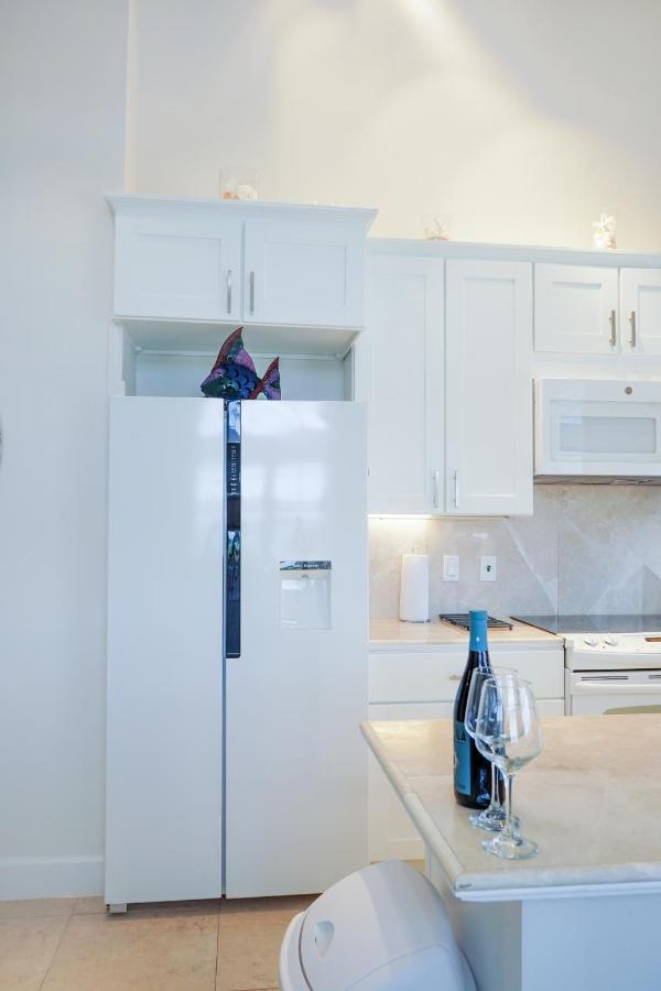 Modern Cottage With Chalk Sound Views Providenciales Esterno foto