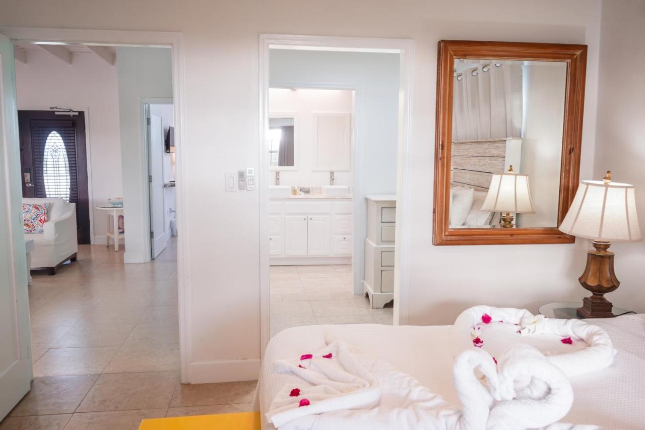 Modern Cottage With Chalk Sound Views Providenciales Esterno foto